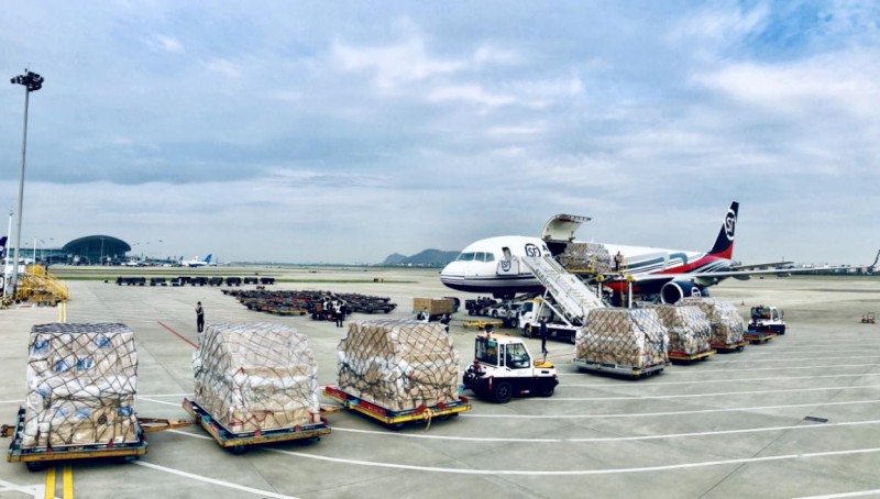 顺丰三重豪礼悦享金秋,服务升级助力心意速达